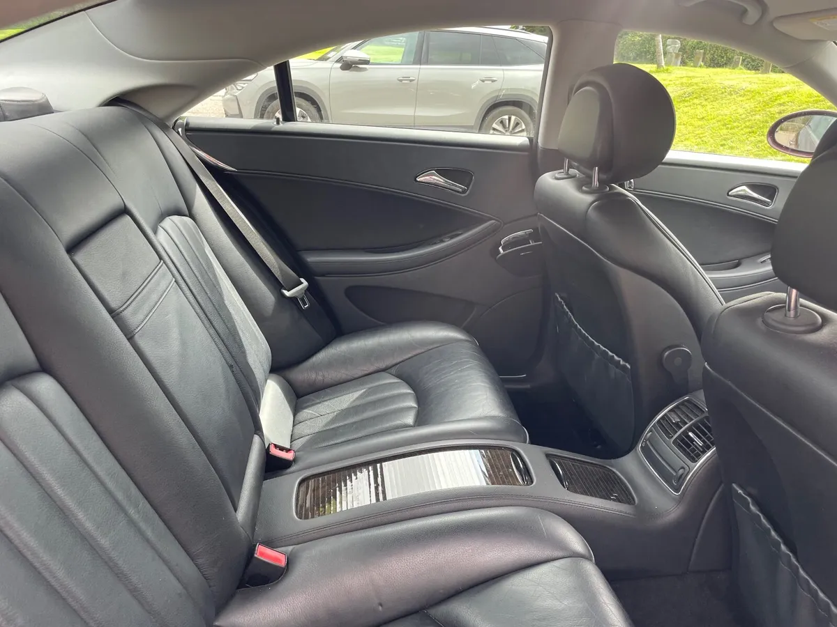 Mercedes-Benz CLS 2007 - Image 2