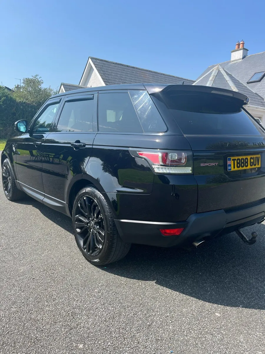 Range Rover Sport HSE, panoramic roof - Image 3
