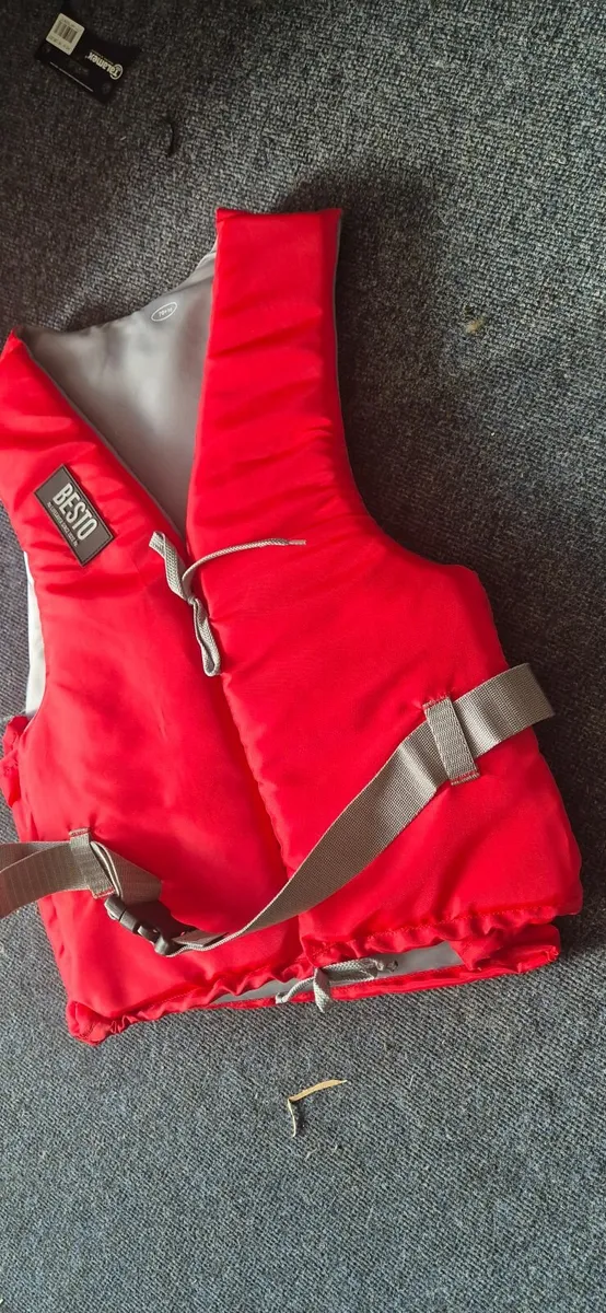 Plenty available €25 med and large