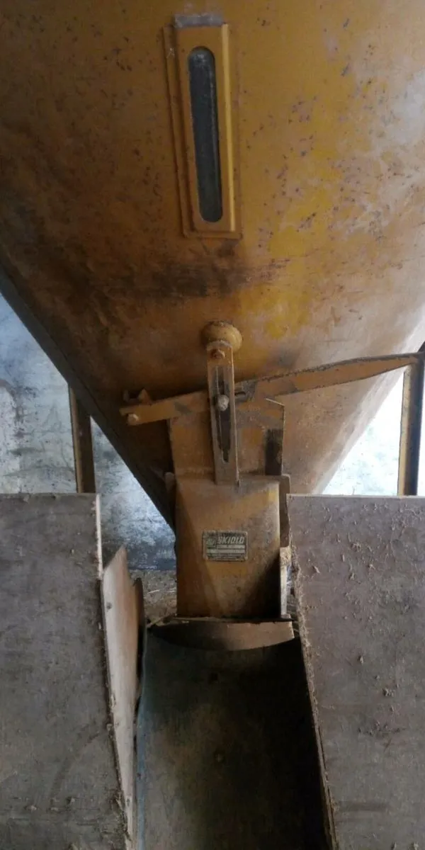 Skiold hammer mill and mixing plant - Image 4