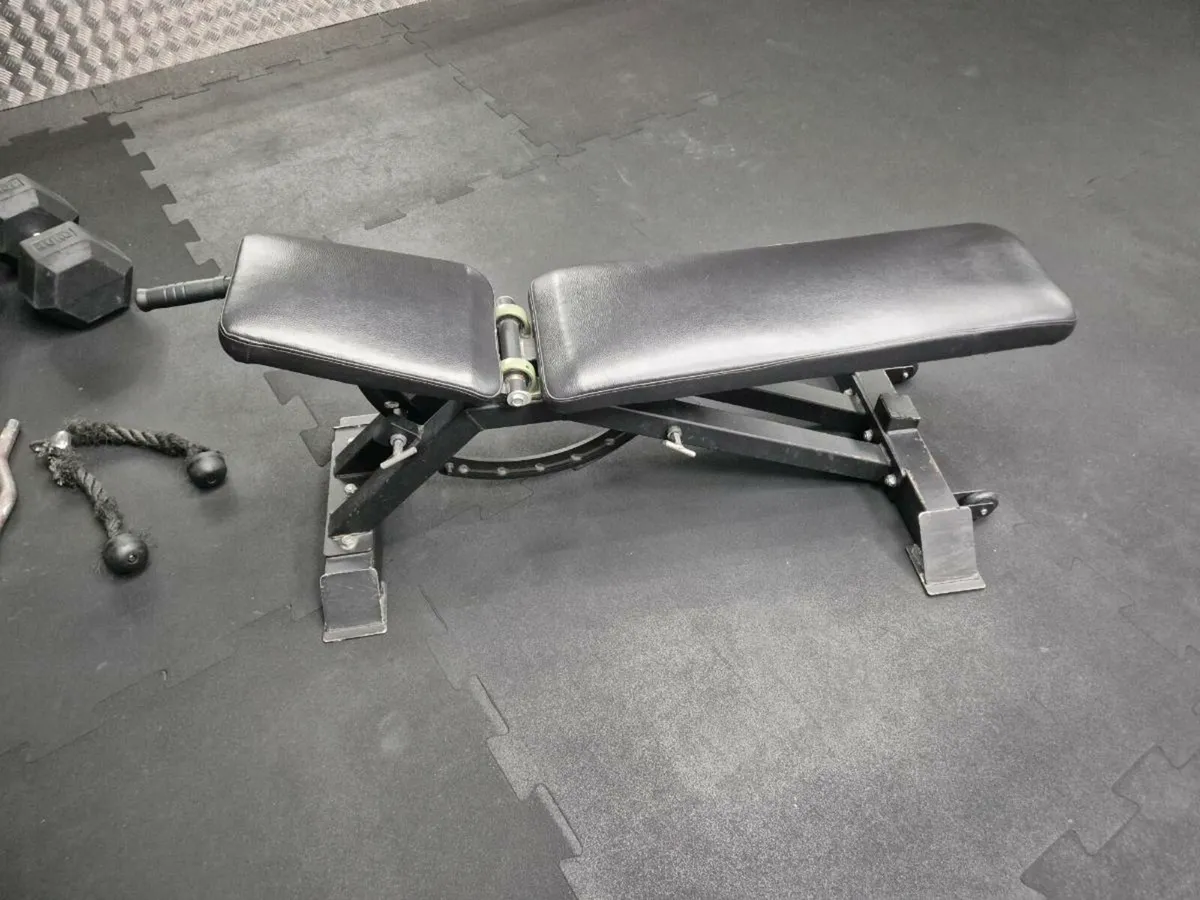Bench - Image 2