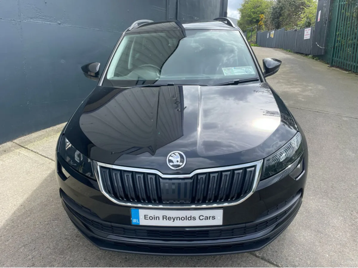 Skoda Karoq 202 SE TSI 115PS S/S  5DR VERY CLEAN E - Image 3
