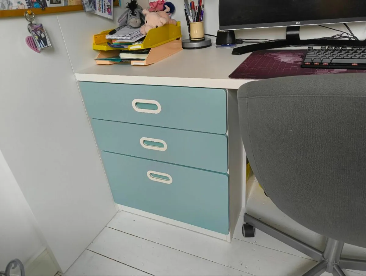 Loft bed with desk, wardrobe and drawers - Image 3