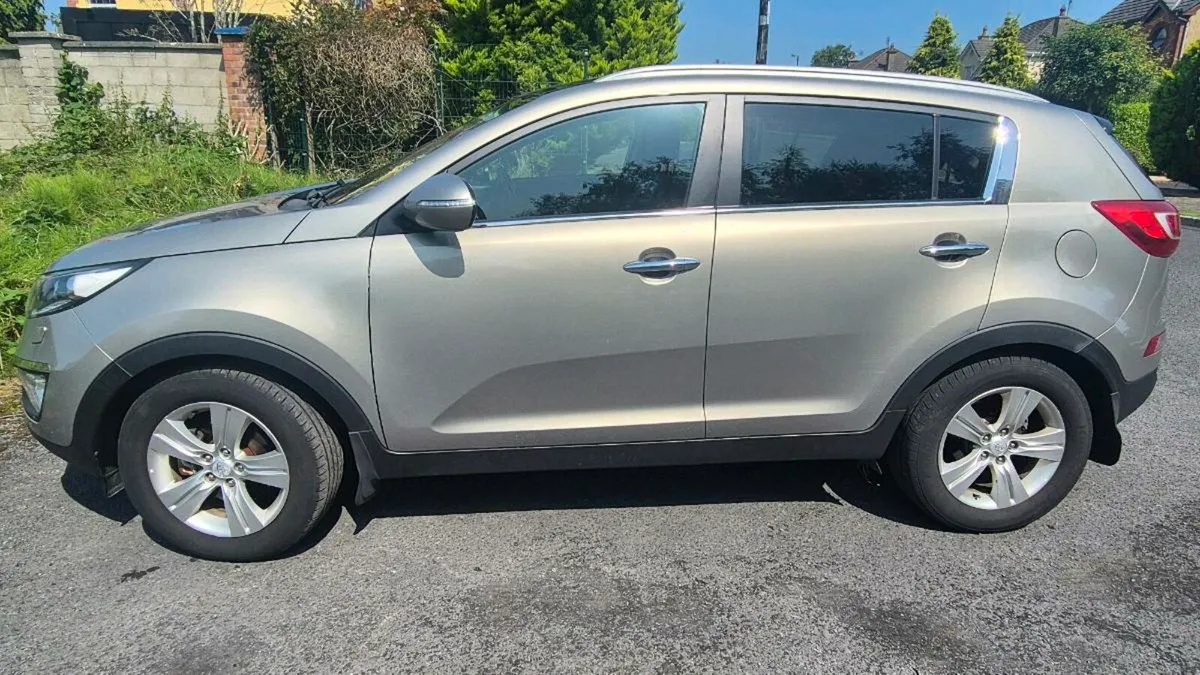 2014 Kia sportage 1.7 diesel crdi 210,000 km NCT - Image 4