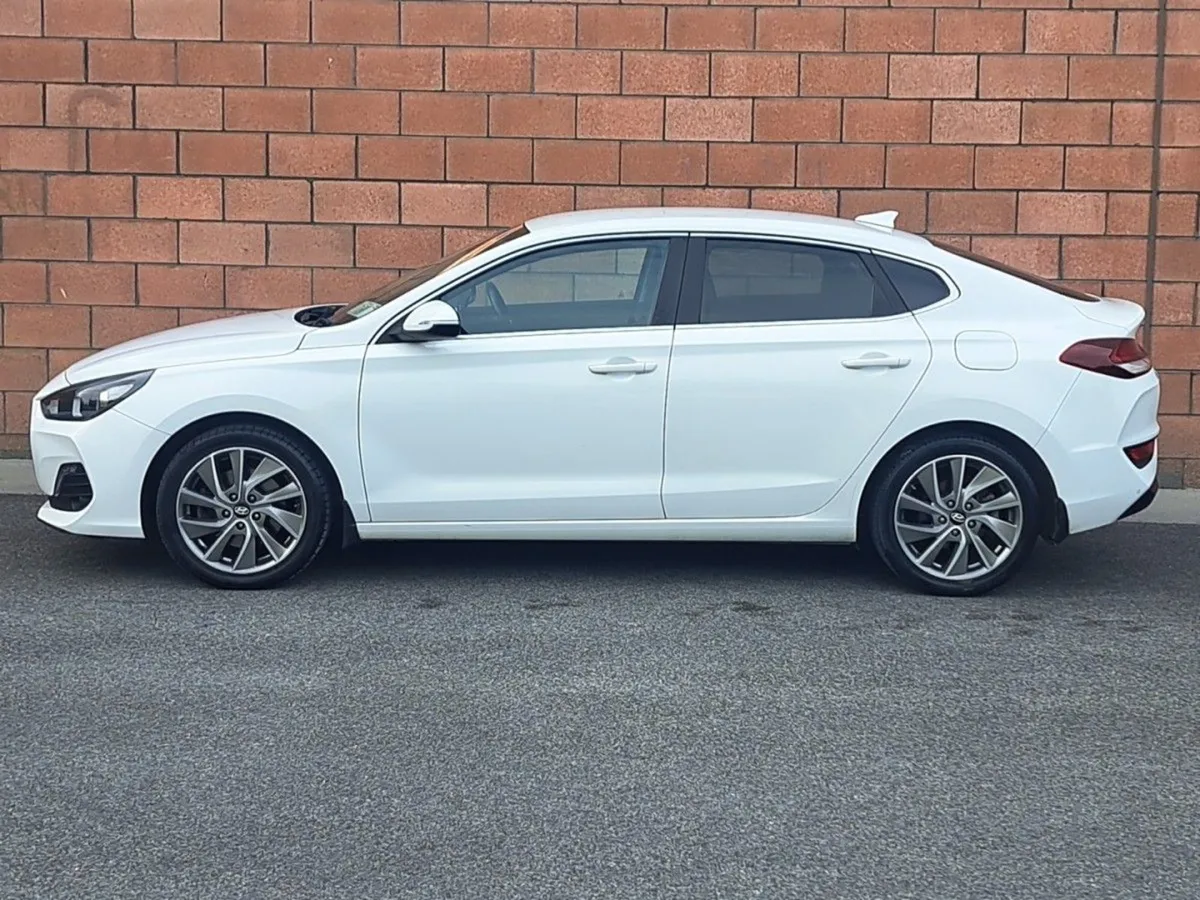 Hyundai i30 Fastback 1.0 Turbo Petrol 120 Bhp - Image 3