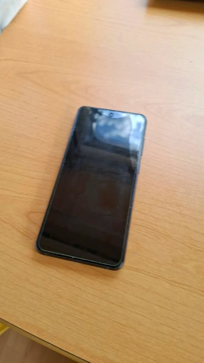 Samsung S21 - Image 2
