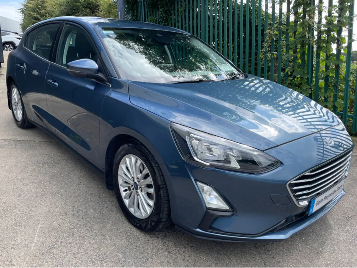 Ford Focus TITANIUM  1.5 TD 120 LOW KMS! VERY GOOD - Image 2