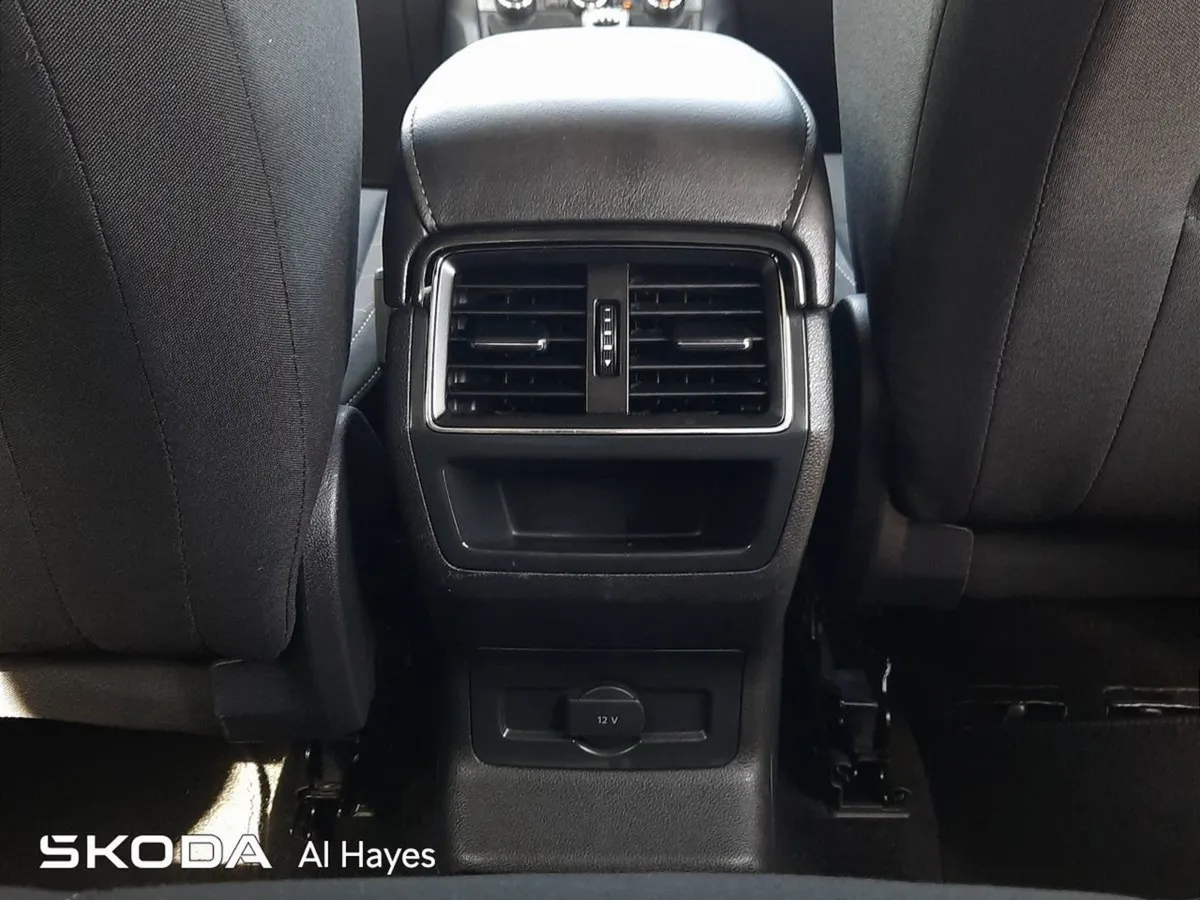 Skoda Karoq  big Engine 2.0tdi 150BHP Ambition - Image 4