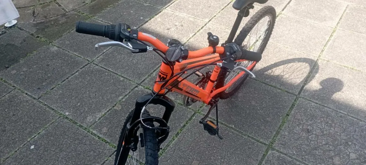 24 inch boys mountain bike - Image 2