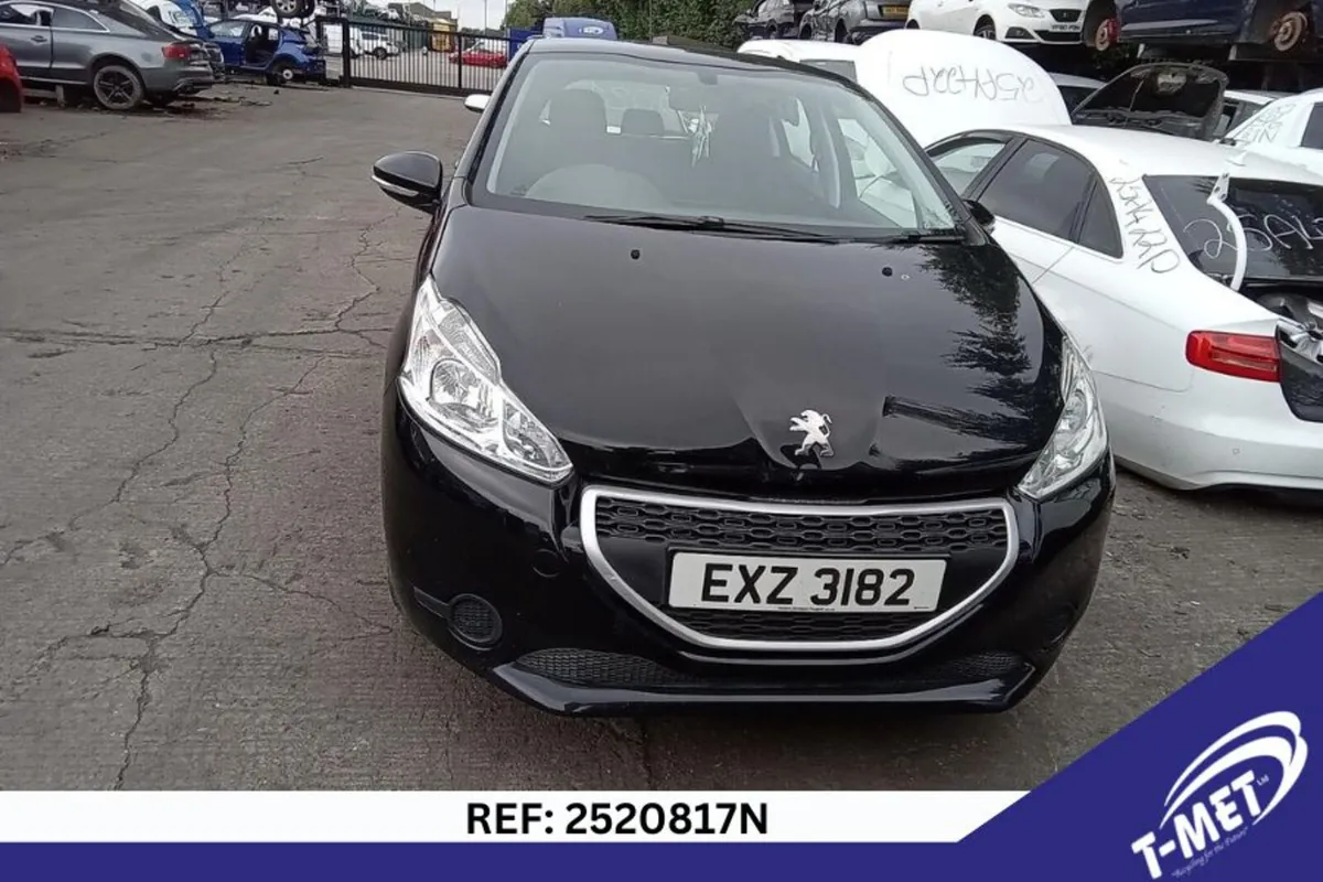 2013 PEUGEOT 208 BREAKING FOR PARTS - Image 2