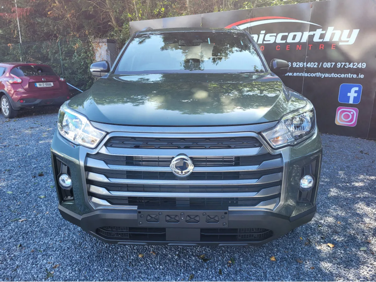 KGM Musso EL 2.2 AUTO CREW CAB 5 SEATER // €41750 - Image 2