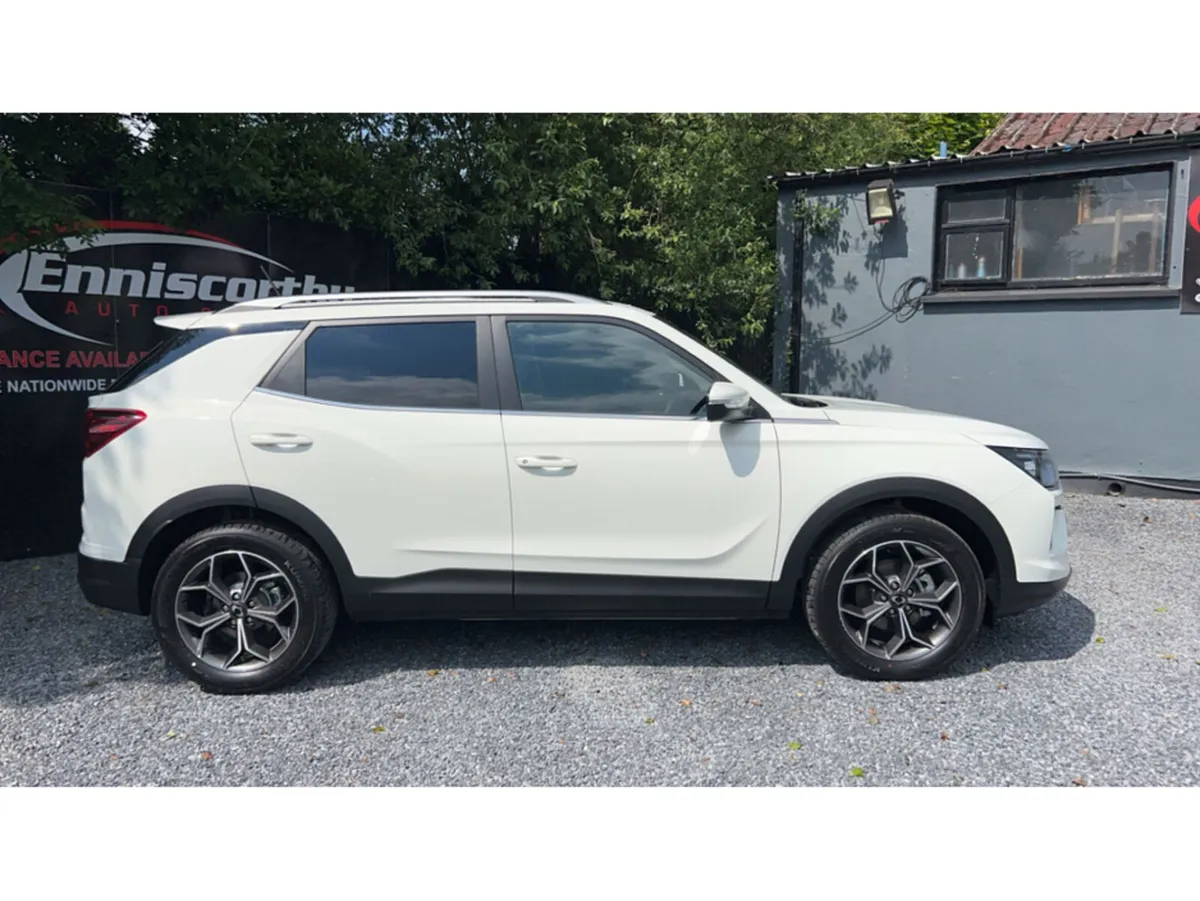 KGM Korando 1.6 DIESEL AUTOMATIC // 5 YEARS UNLIMI - Image 4