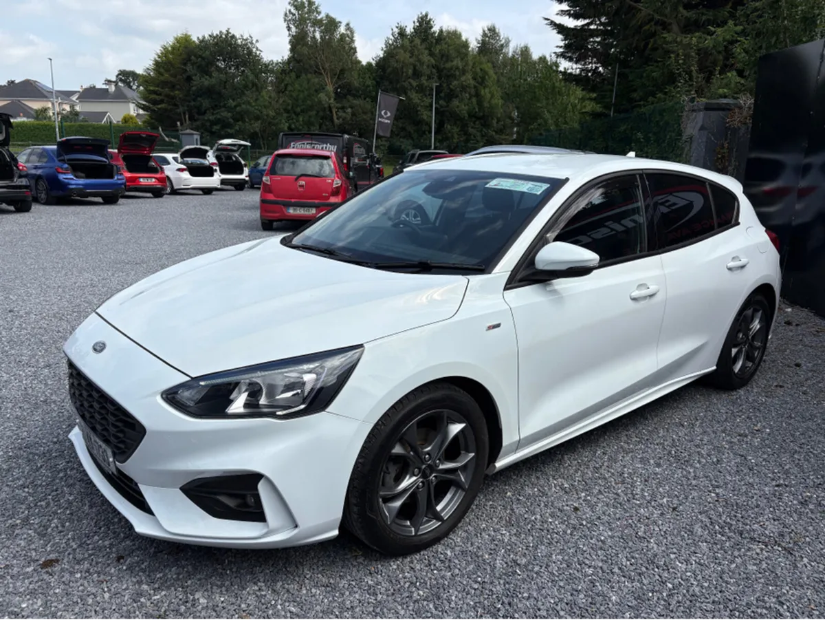 Ford Focus ST-LINE 1.5 TDCI 125PS 6SPEED 5DR// IMM - Image 3