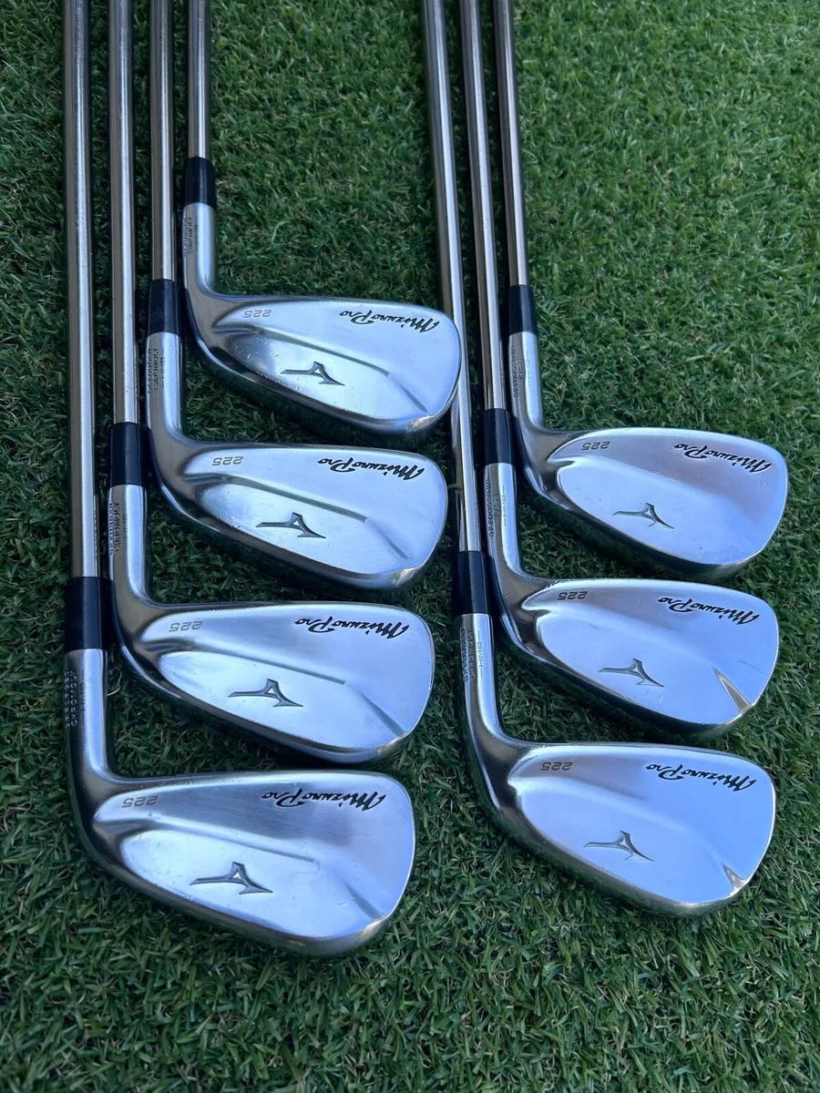 Mizuno 225 Pro irons (one inch longer graphite) - Image 1