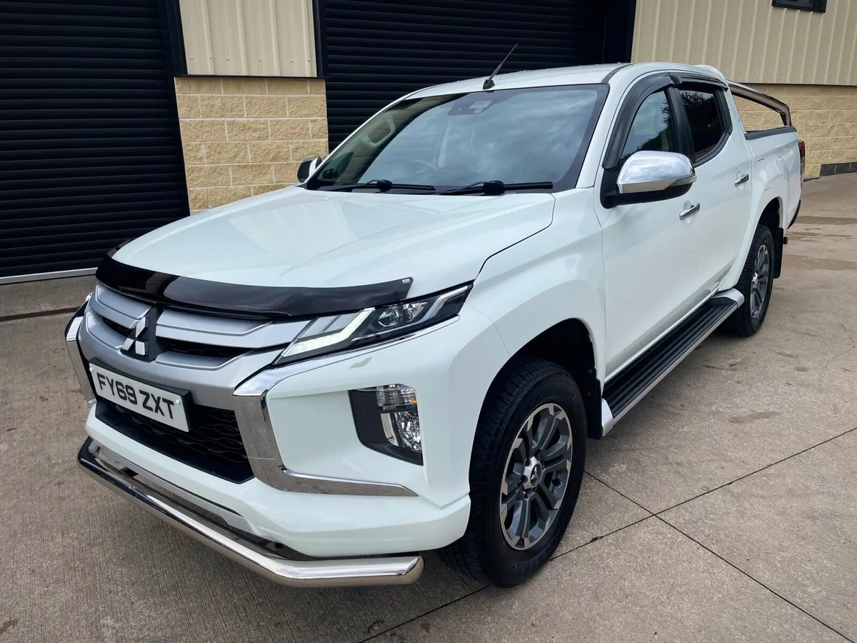 192 2019 MITSUBISHI L200 BARBARIAN AUTO - Image 2