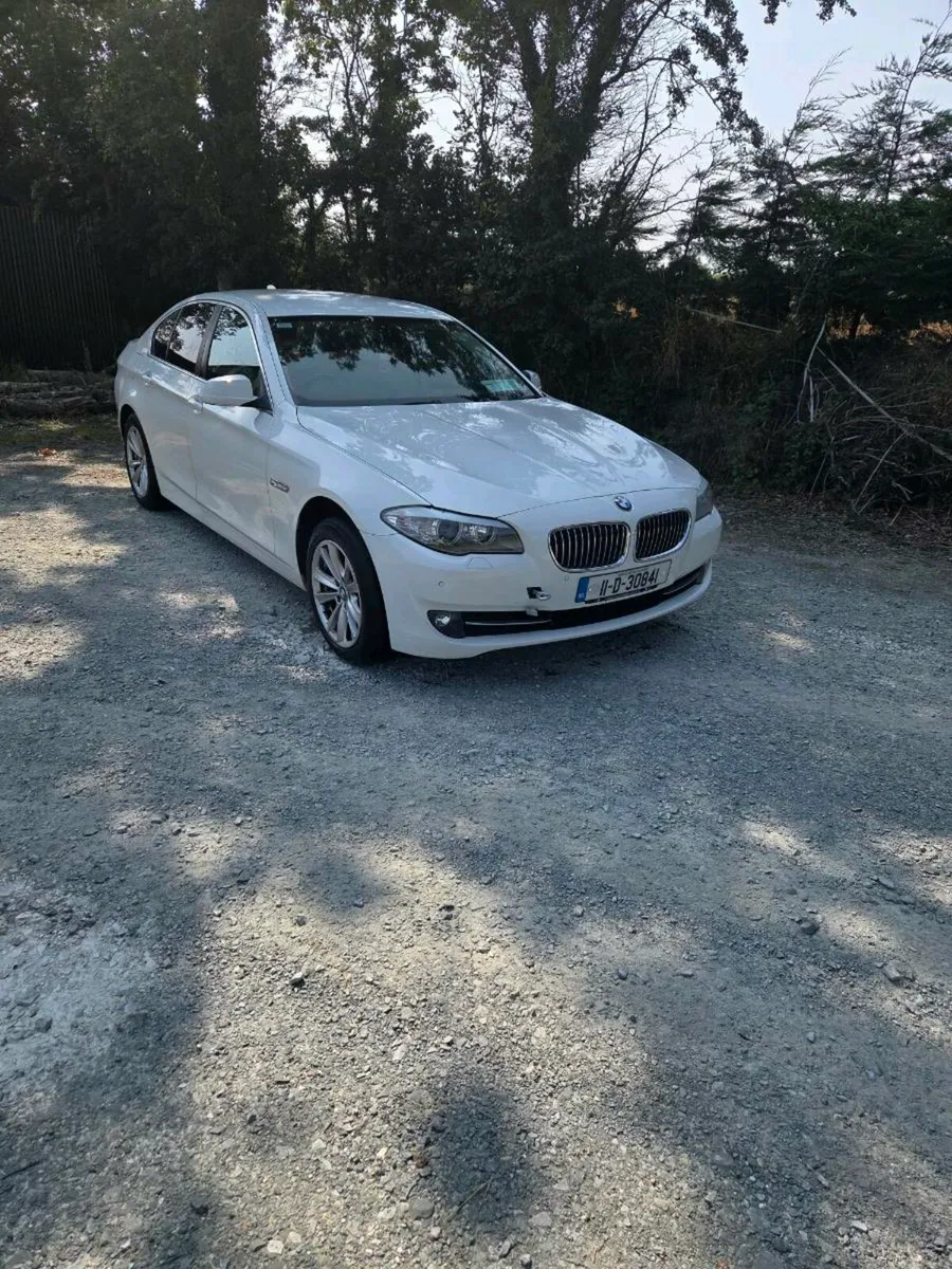 11 bmw  520d - Image 1