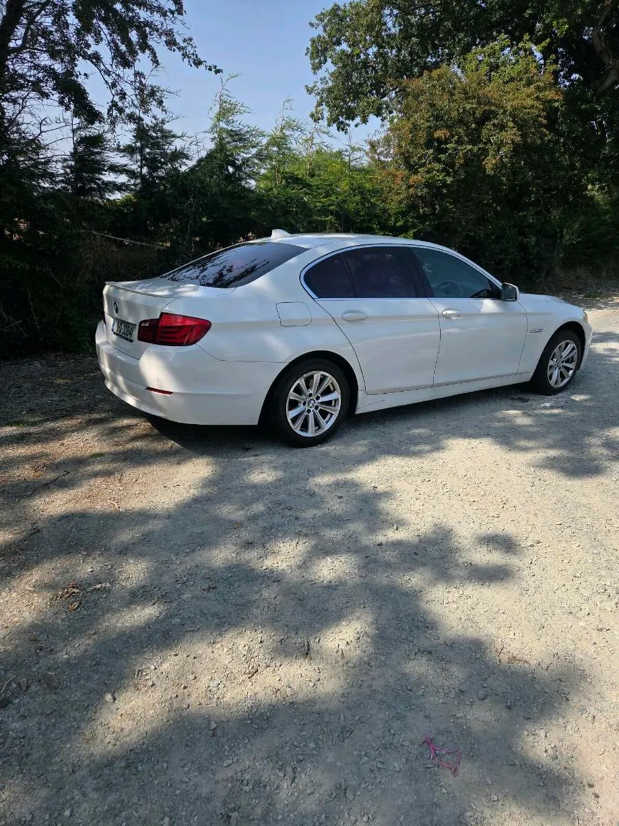 11 bmw  520d - Image 4
