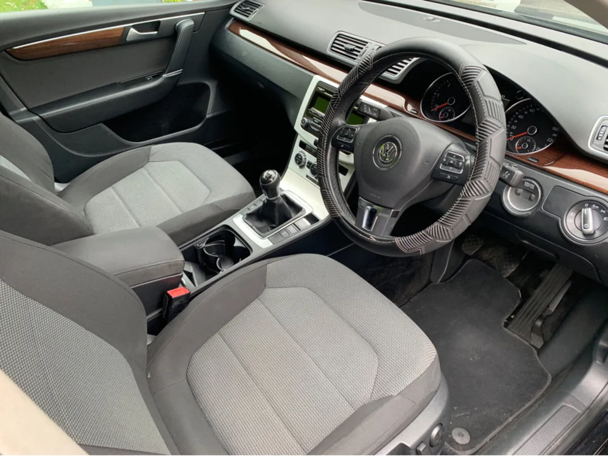Volkswagen Passat 2014 COMFORTLINE 1.6 TDI BLUEMOT - Image 3
