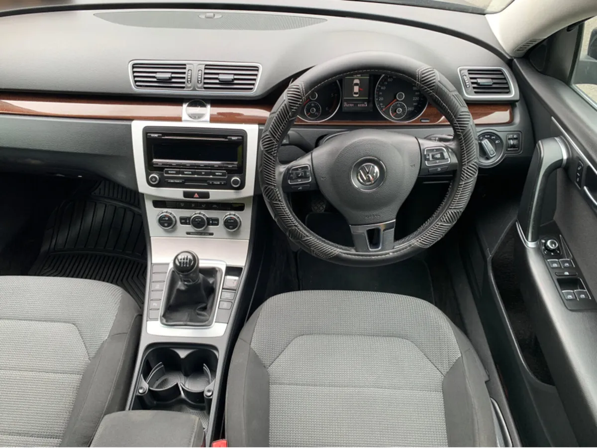 Volkswagen Passat 2014 COMFORTLINE 1.6 TDI BLUEMOT - Image 4