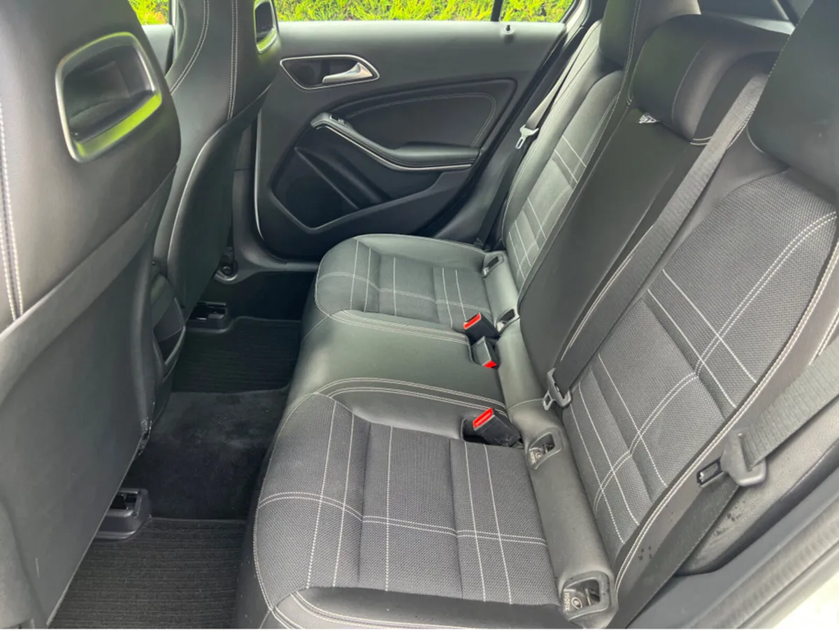 Mercedes-Benz A-Class 2017 160 D URBAN 5DR - Image 3