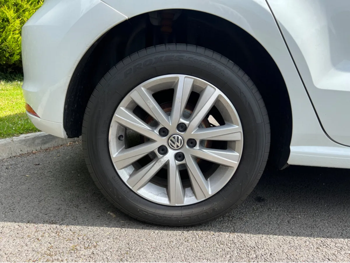 Volkswagen Polo 2018 TL SPORT 1.0 60HP MANUAL 5DR - Image 3