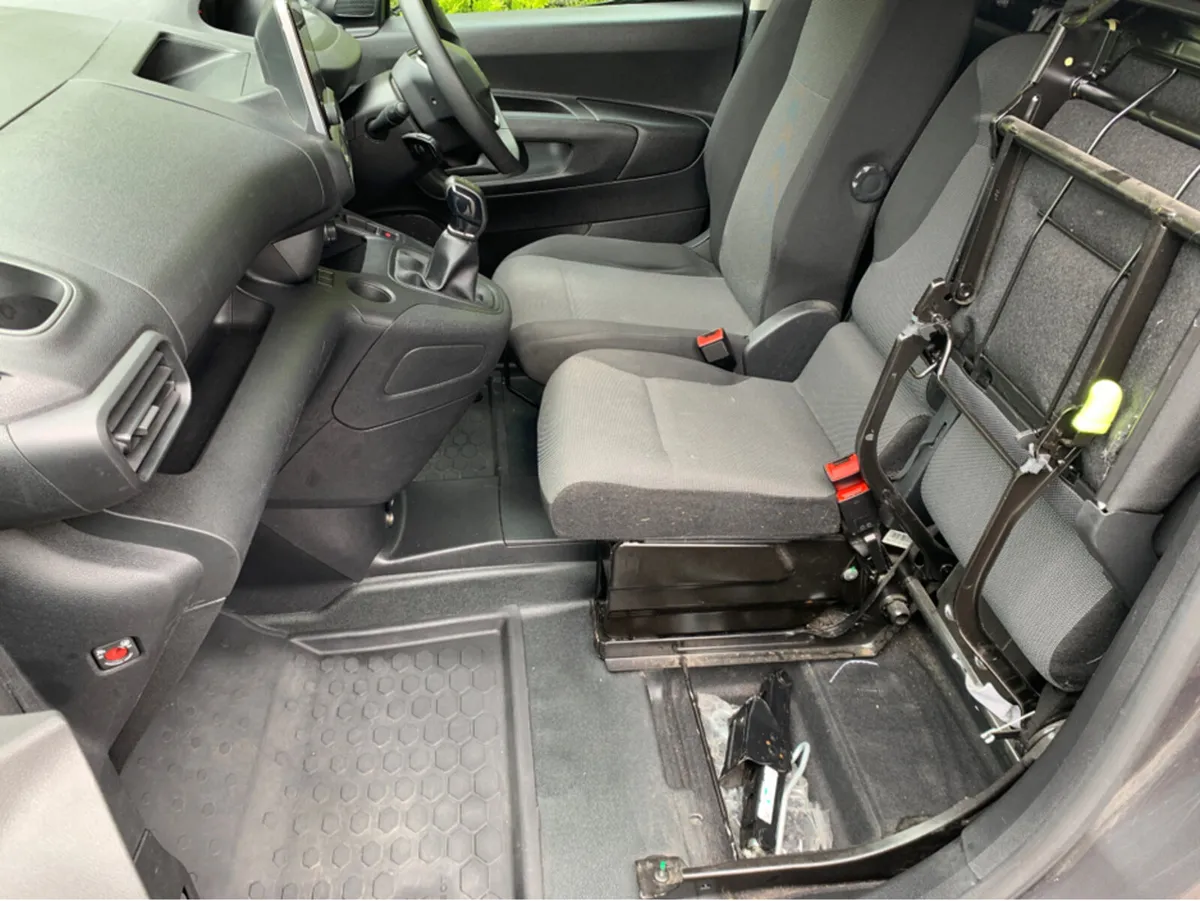 Peugeot Partner 2021 PROFESSIONAL PLUS 1.5 BLUE HD - Image 4