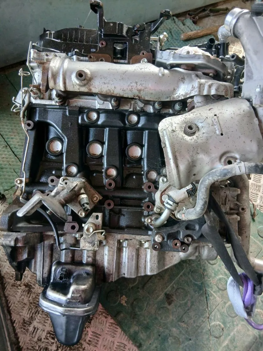 Toyota land cruiser engine - Image 3