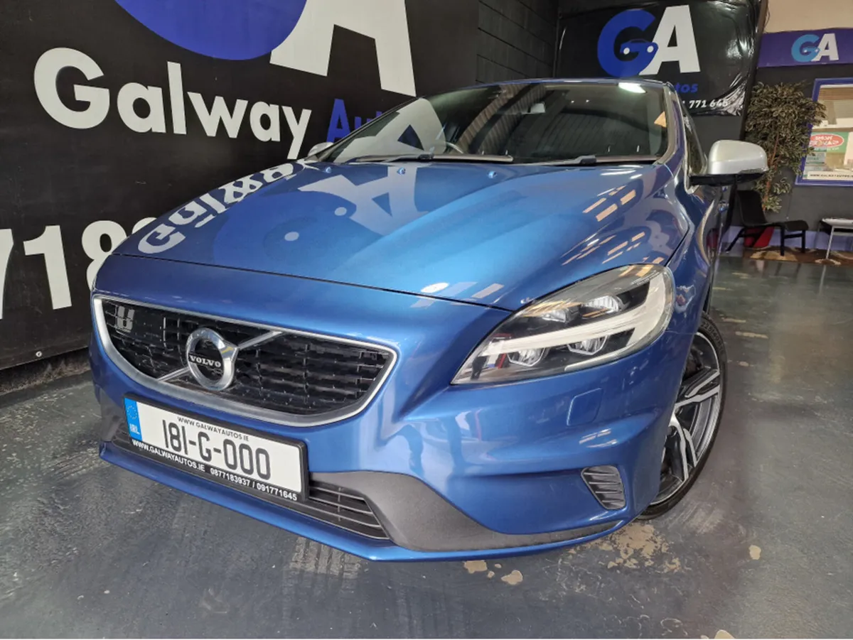 Volvo V40 R-DESIGN-LOW MILEAGE- AUTOMATIC - Image 1
