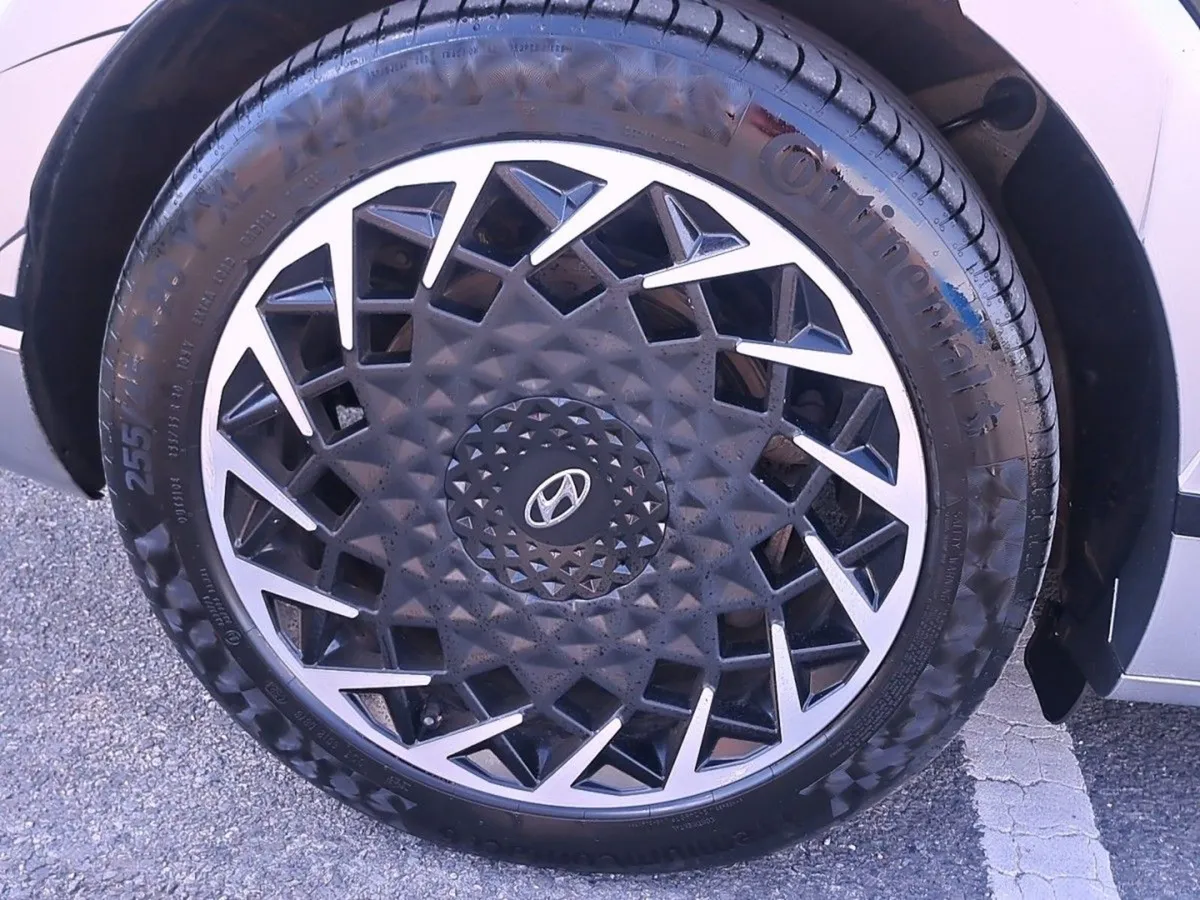 Hyundai Ioniq 5 Premium Plus Model 73 K/wh Batter - Image 3