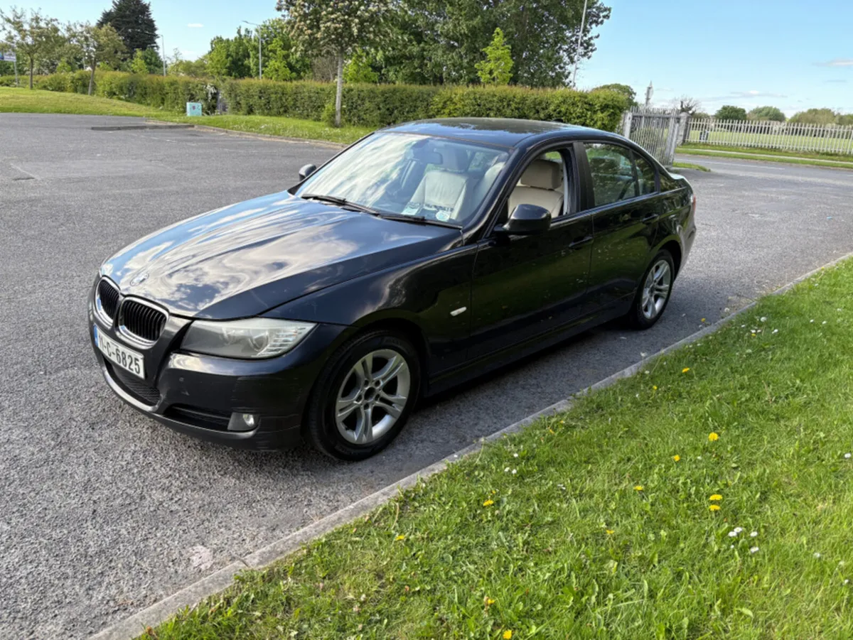 BMW 3-Series D ES EDITION ZJI1 4DR - Image 2