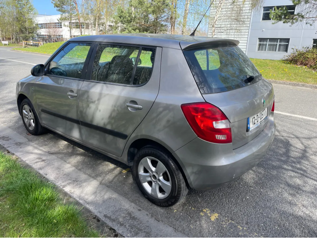 Skoda Fabia AMBITION 1.2 HTP 4DR 44KW - Image 3