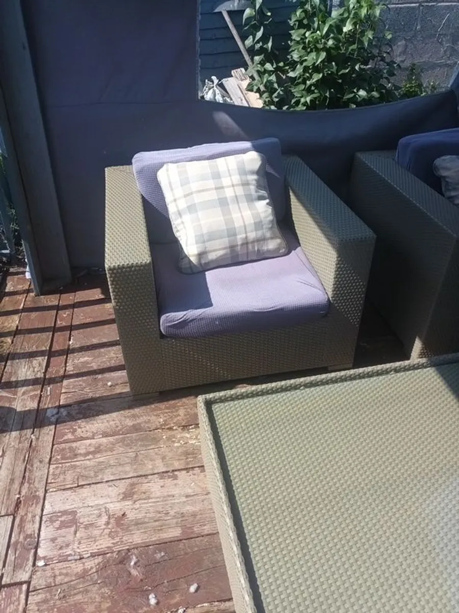 Garden furniture - Image 2