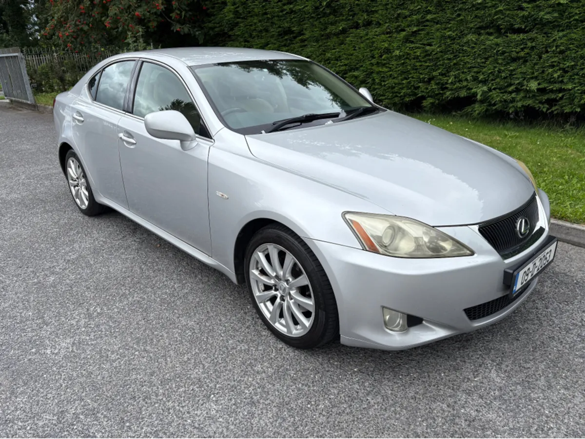 Lexus IS EXECUTIVE 4DR AUTO 2.5 - Image 2
