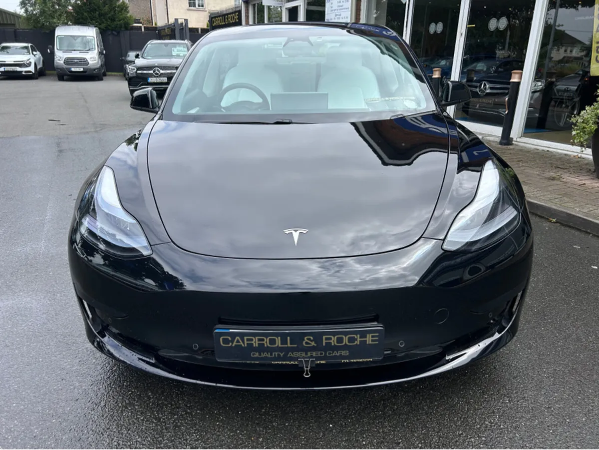 Tesla Model 3 Stunning Tesla in Black + Ivory - To - Image 3