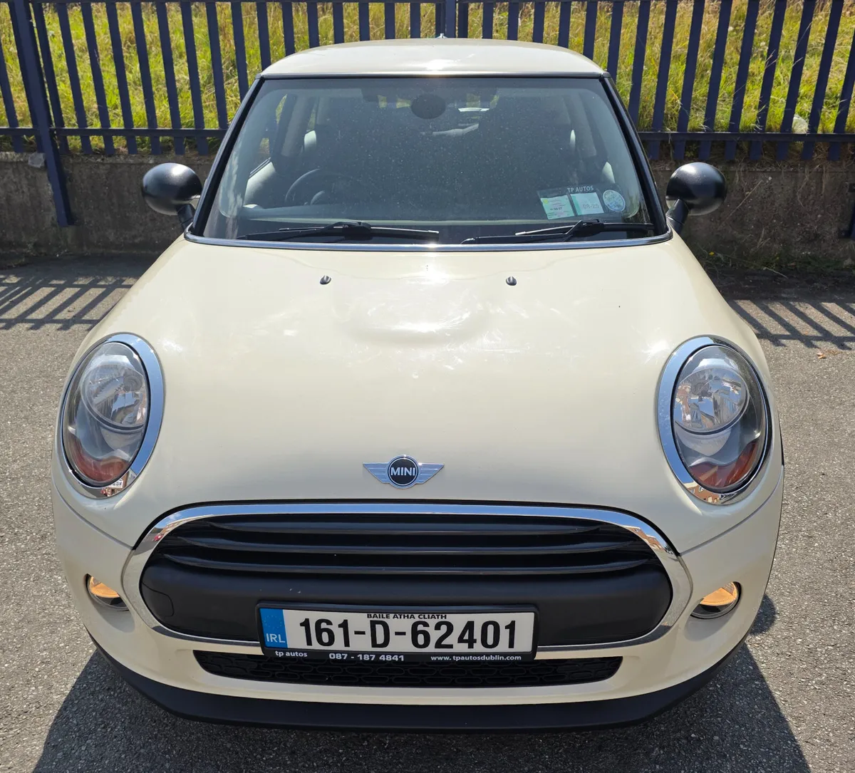 2016 Mini Cooper - Image 2