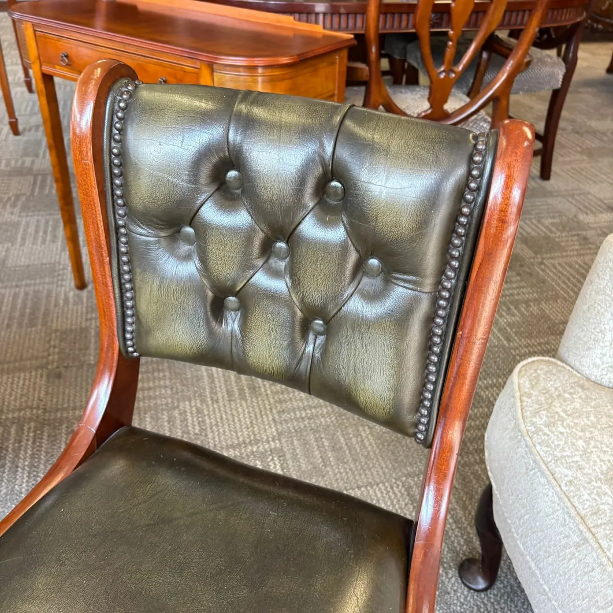 Fabulous green leather mahogany chair - Image 4