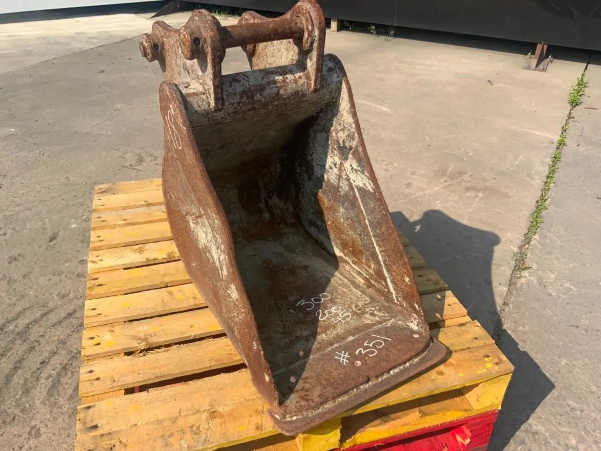 12" DIGGING BUCKET.........45mm PINS.........351. - Image 4