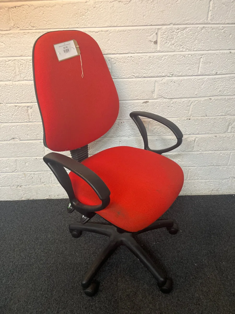 CHEAP SWIVEL CHAIRS AVAILABLE AT CJM FURNITURE - Image 3