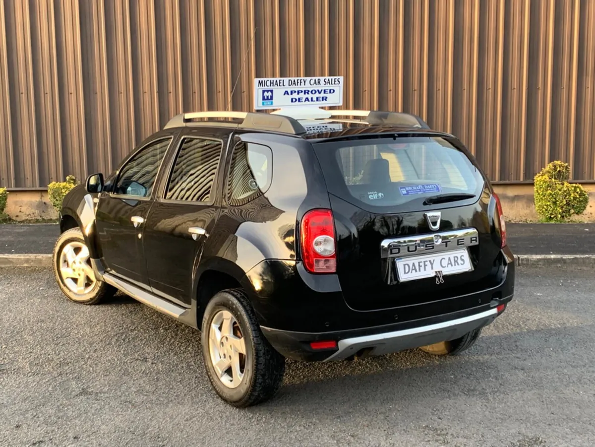 Dacia Duster SIGNATURE 4X4  1.5 DCI 110 4 4DR - Image 3