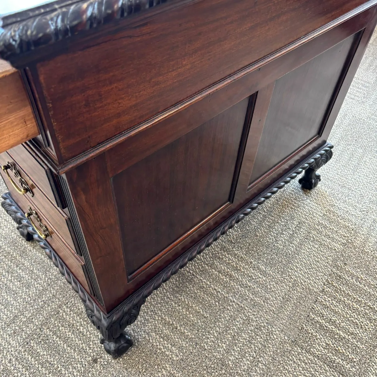 Beautiful Maple & Co. London antique roped edge le - Image 2