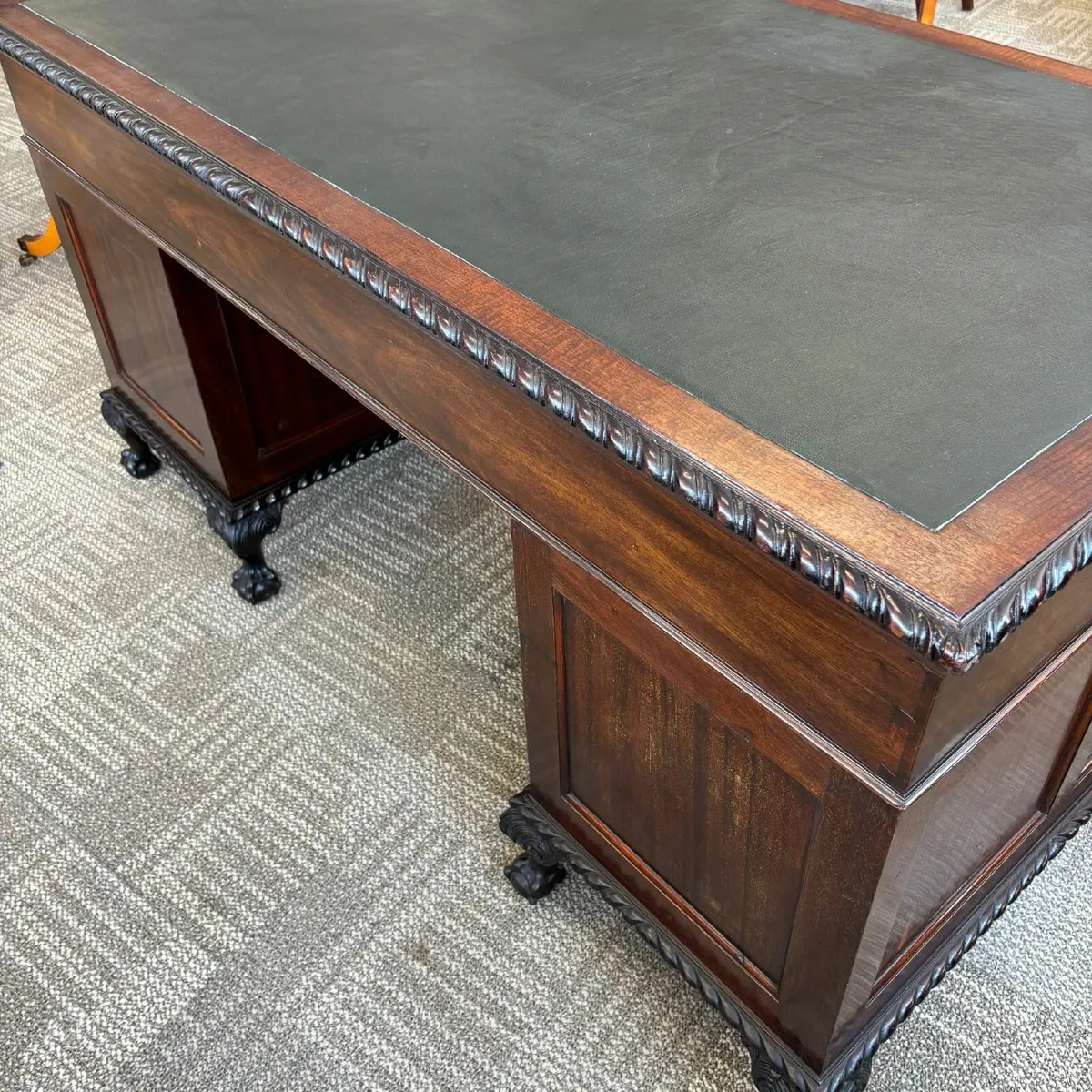 Beautiful Maple & Co. London antique roped edge le - Image 3