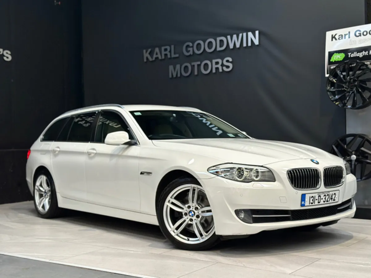 520D F11 TOURING 5DR AUTO - Image 1