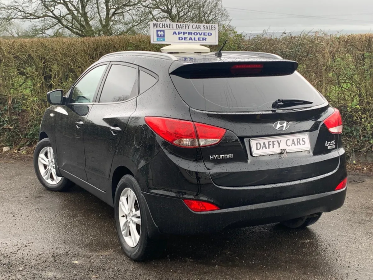 Hyundai ix35 1.7 COMMERCIAL 2DR - Image 3