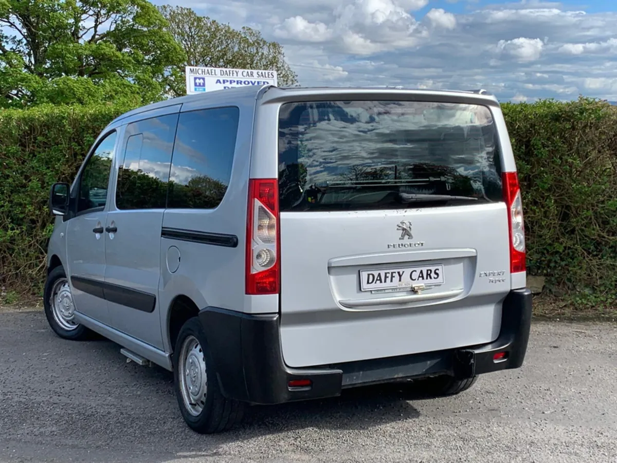 Peugeot Expert TEPEE COMFORT L1HDI 5DR - Image 4