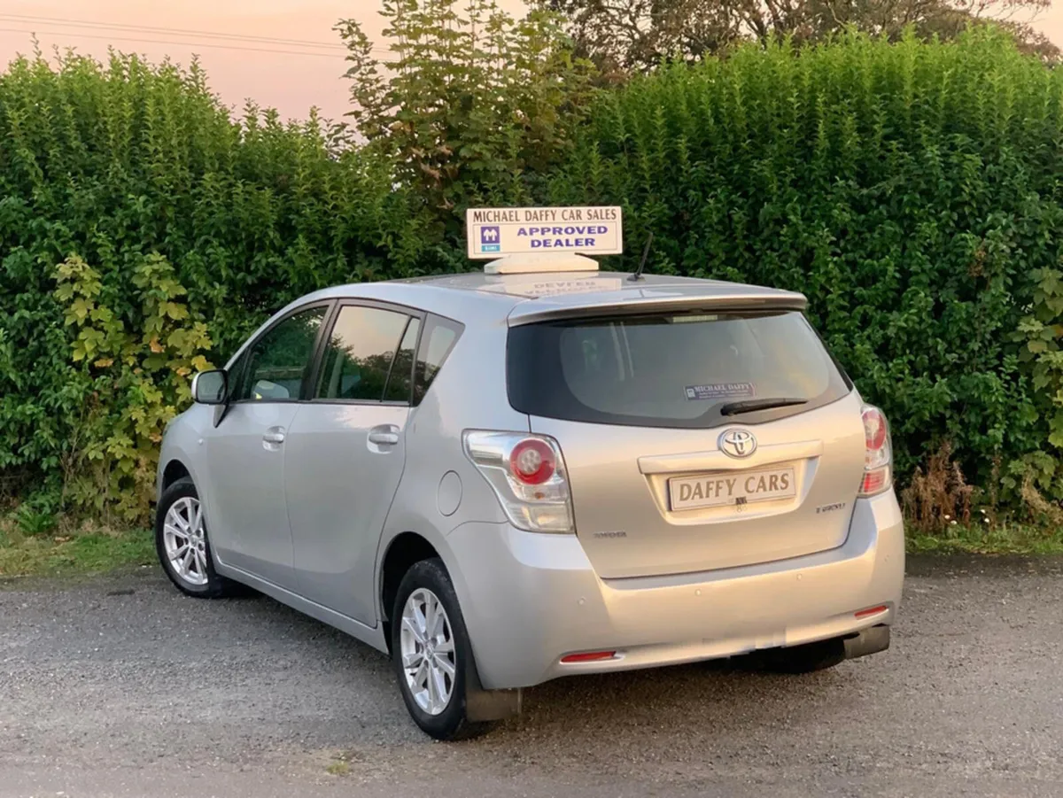 Toyota Verso 2.0 D-4D TR 5DR - Image 4