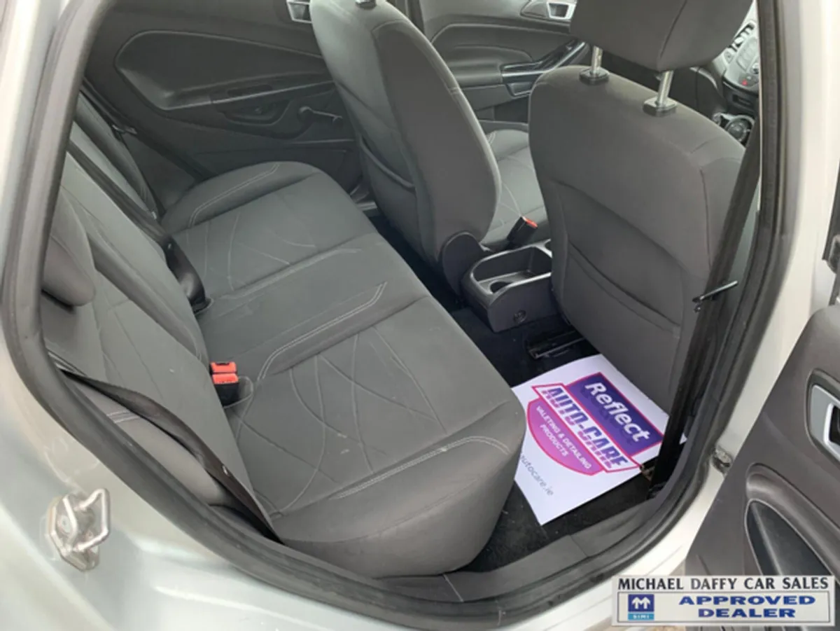 Ford Fiesta 1.0 ZETEC ECOBOOST 100P 100PS 5DR - Image 4