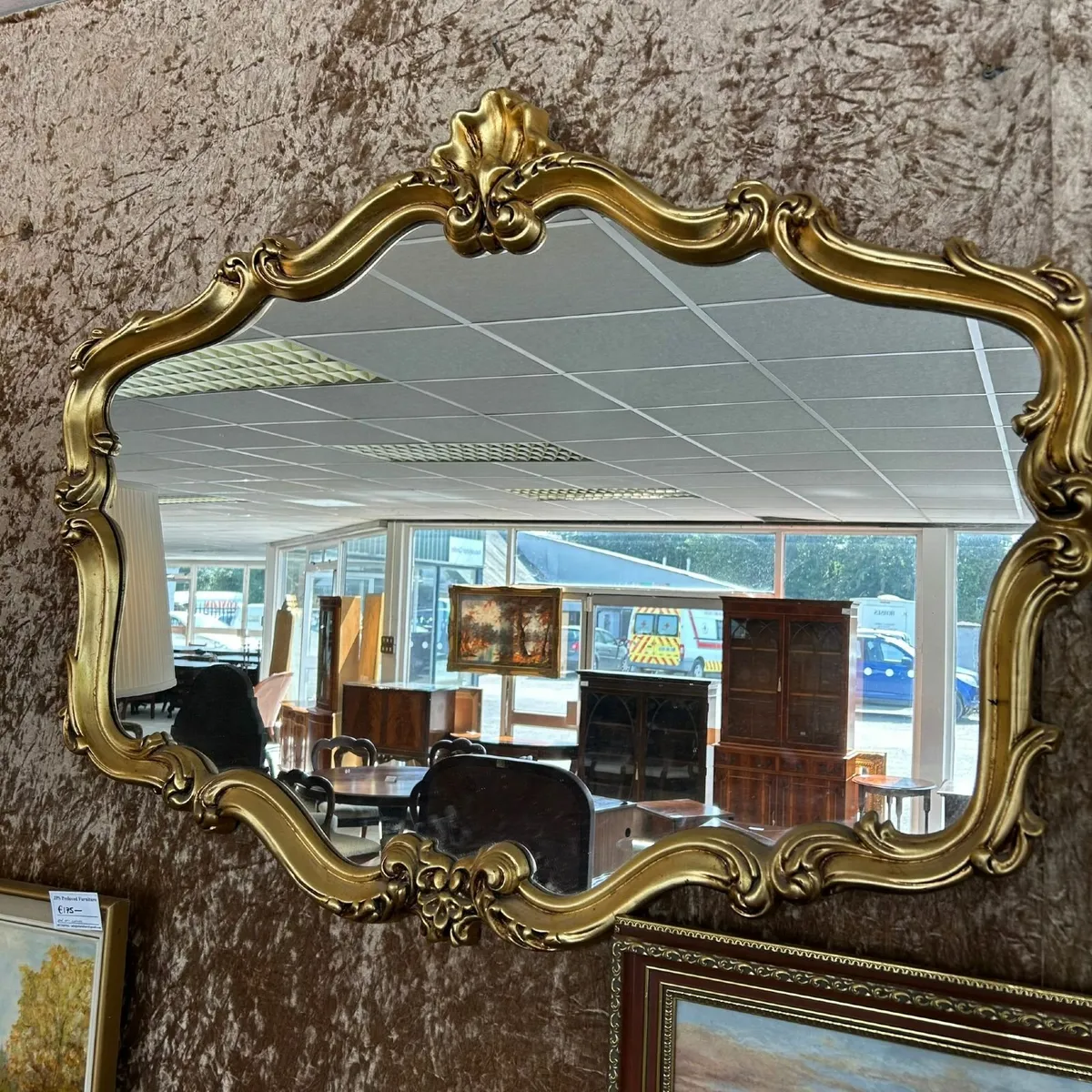 Beautiful gilt Rocco shaped wall mirror - Image 1