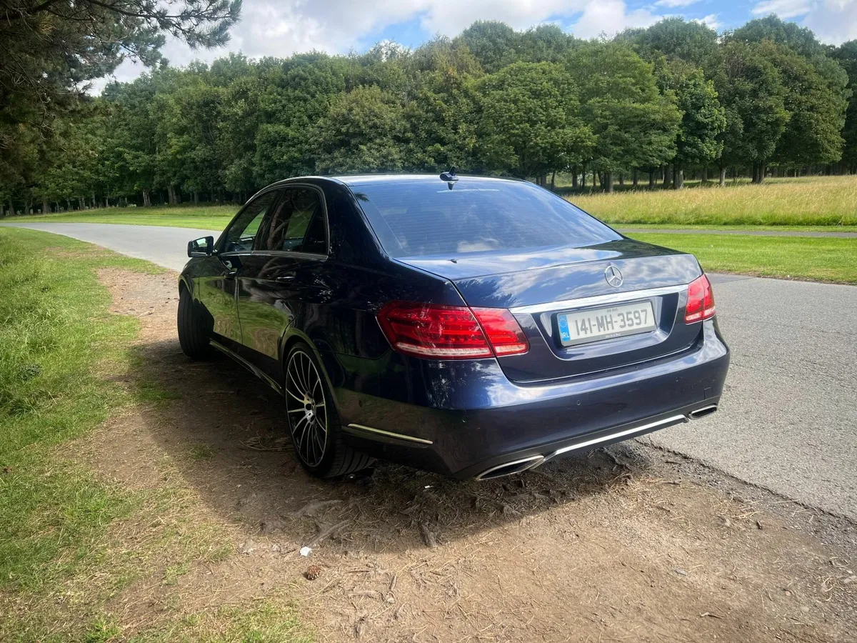 Mercedes-Benz E-Class 2014 - Image 2