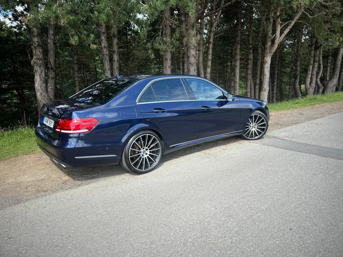 Mercedes-Benz E-Class 2014 - Image 3