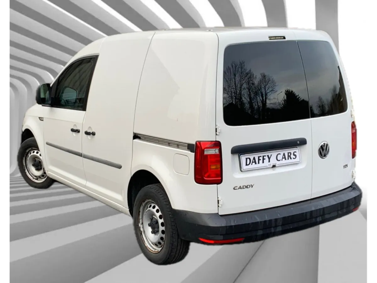 Volkswagen Caddy PV TDI 75HP MANUAL 5SPEED 5DR - Image 4